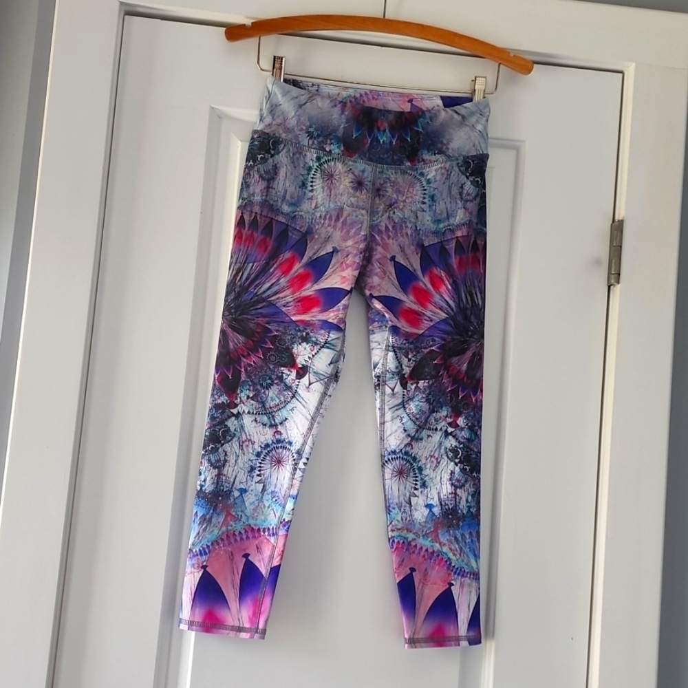 Evolution And Creation Active Capri Workout/Yoga … - image 1